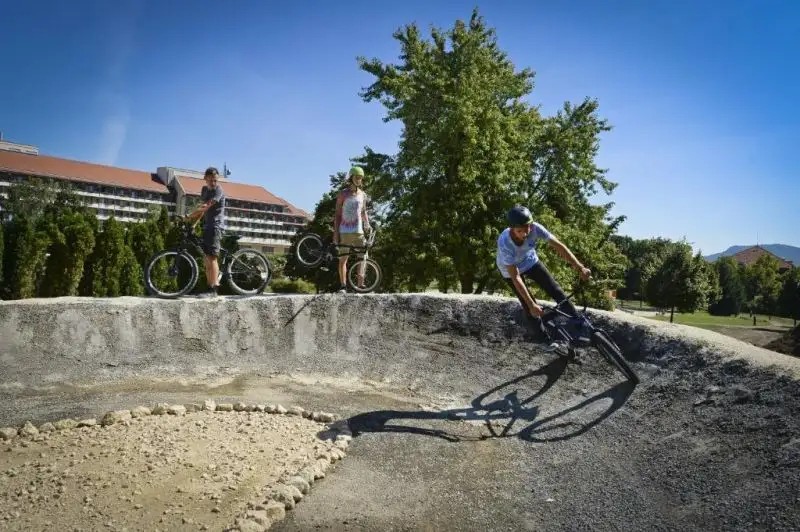 HUNGUEST HOTEL PELION