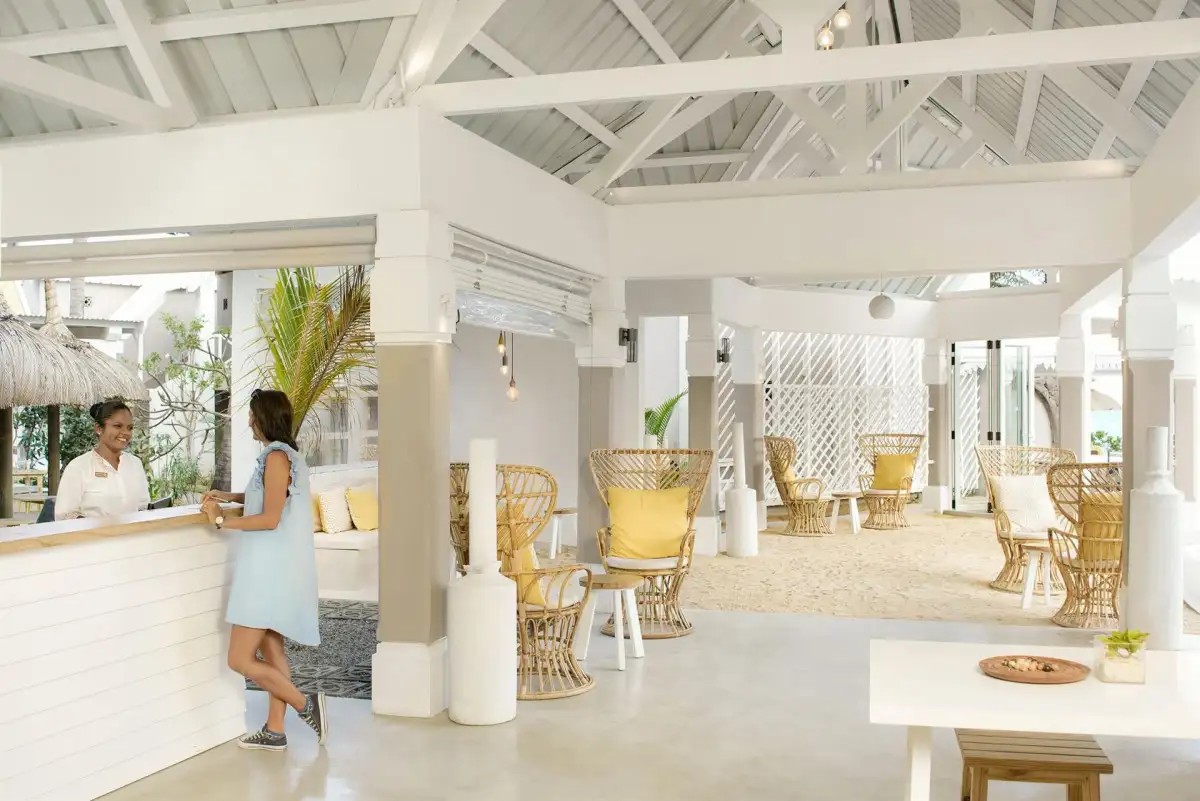 LE TROPICAL ATTITUDE