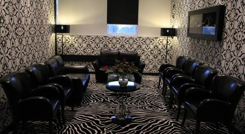 TRIANON HOTEL