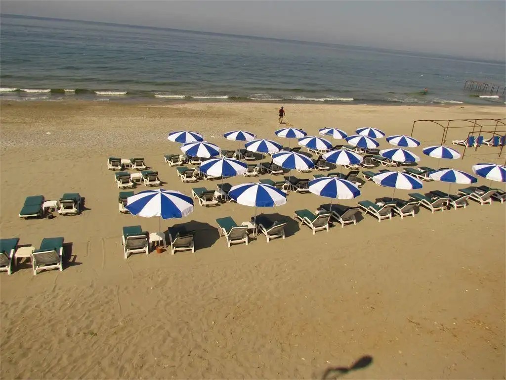 GOLD TWINS FAMILY BEACH (EX. GOLD TWINS SUITE)