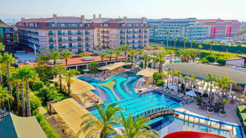 CRYSTAL FAMILY COMFORT COLLECTION (EX. CRYSTAL FAMILY RESORT & SPA)