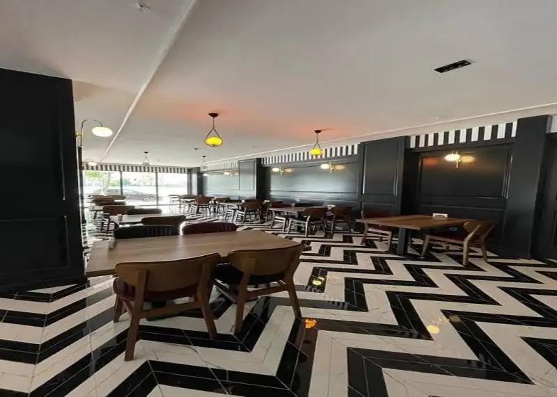 EXPRESS PLUS HOTEL