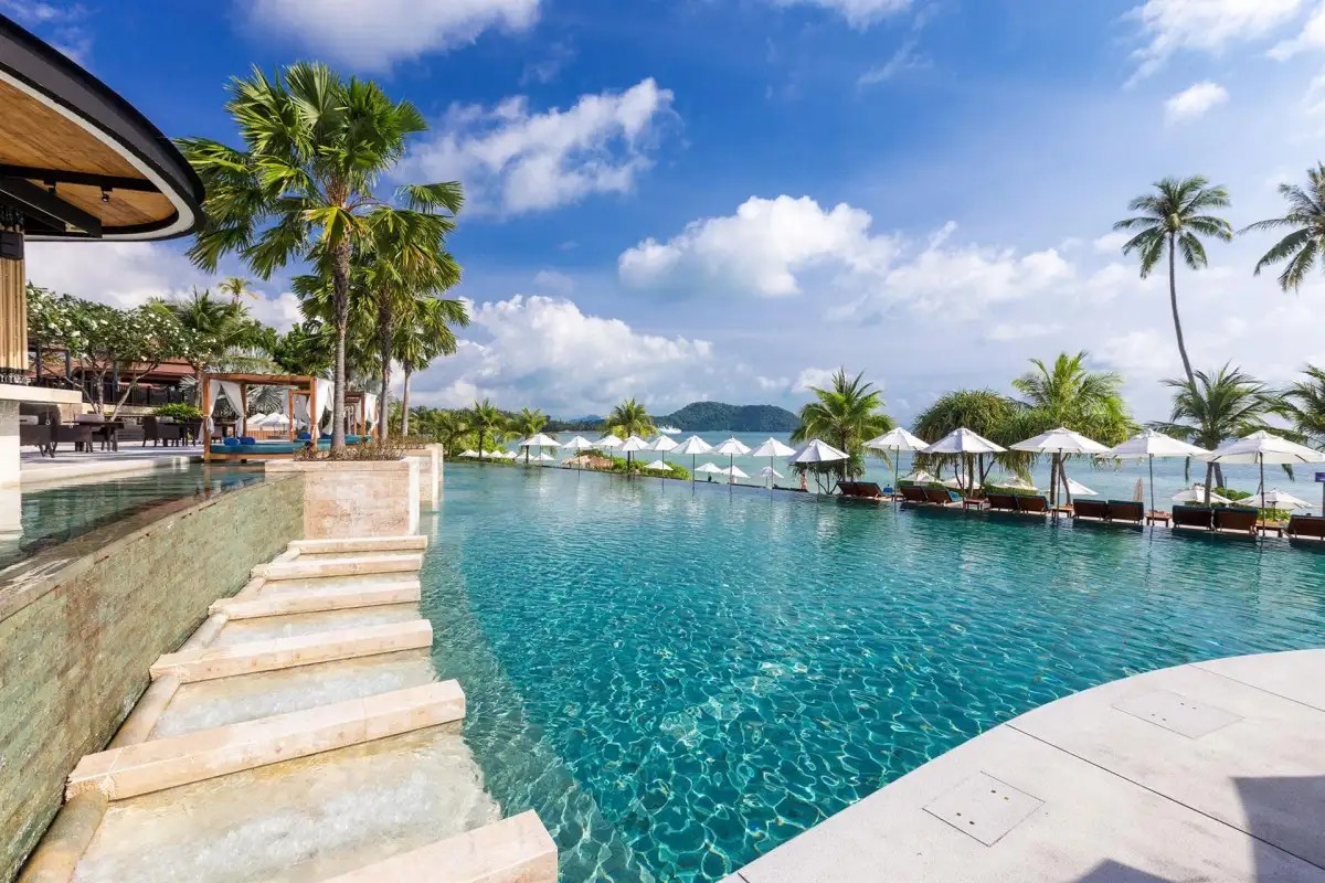 PULLMAN PHUKET PANWA BEACH RESORT (EX. RADISSON PLAZA RESORT PANWA BEACH)