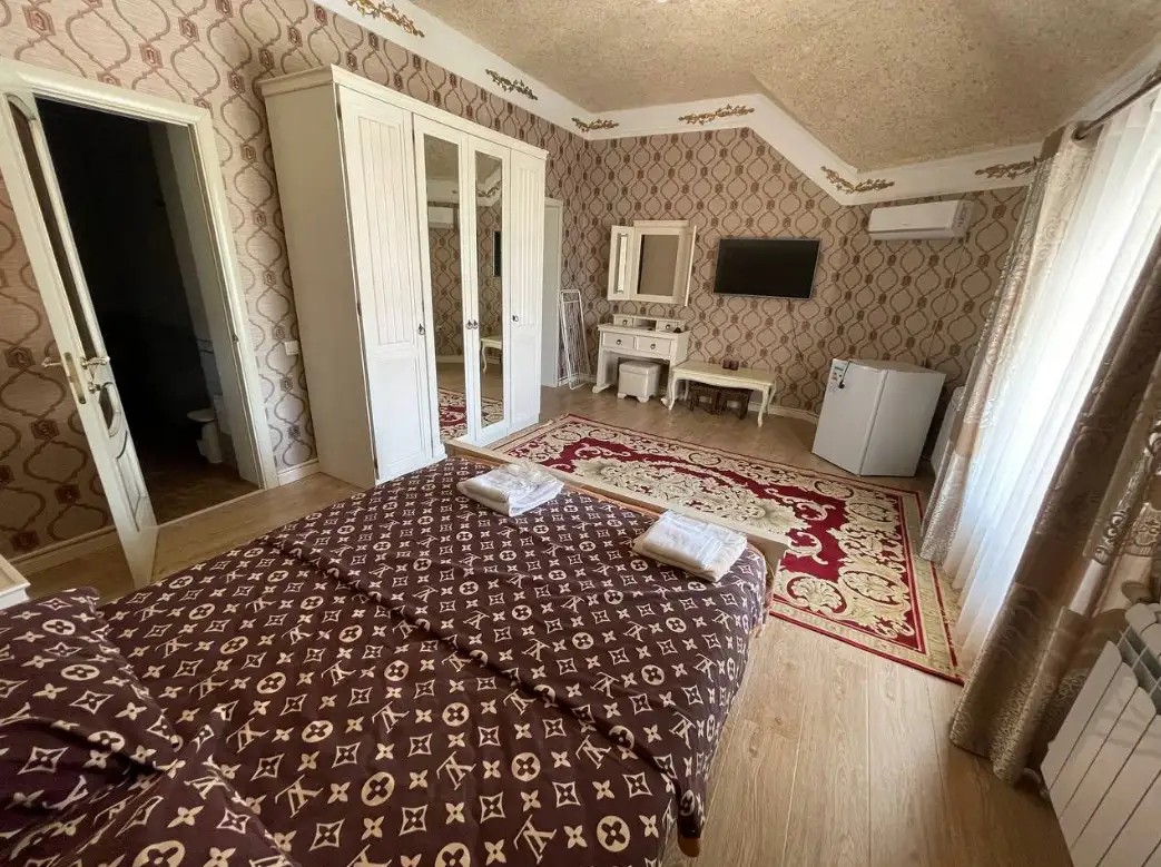 ГАЗИАРЗА ОТЕЛЬ