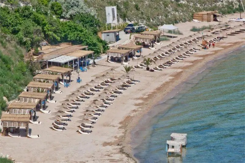 THRACIAN CLIFFS GOLF & BEACH RESORT