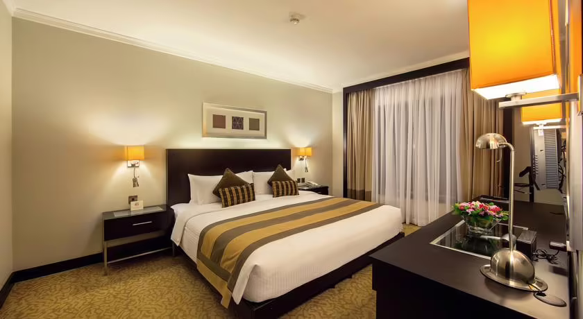TRADERS HOTEL BY SHANGRI-LA