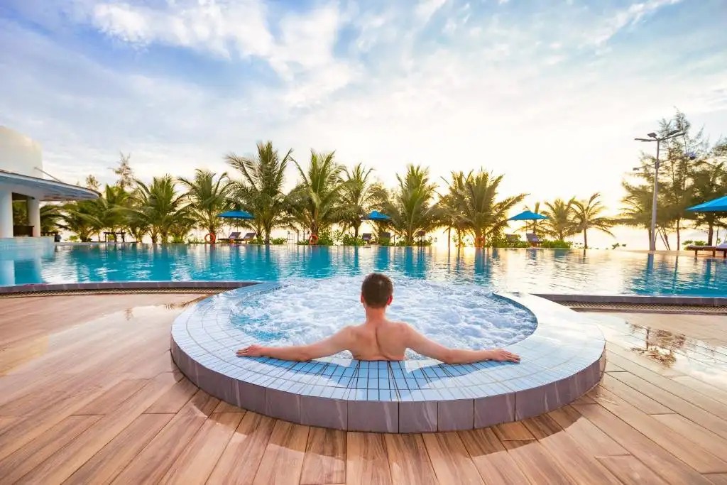 LANGCO BAY RETREAT HUE