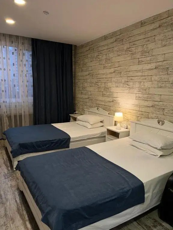 NOTTE PLACE HOTEL