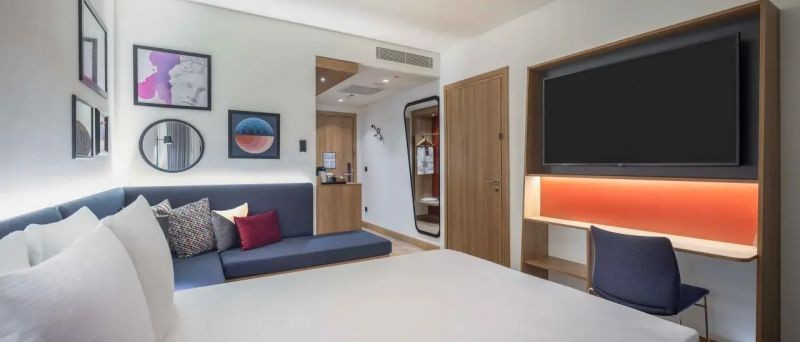 family king size bed