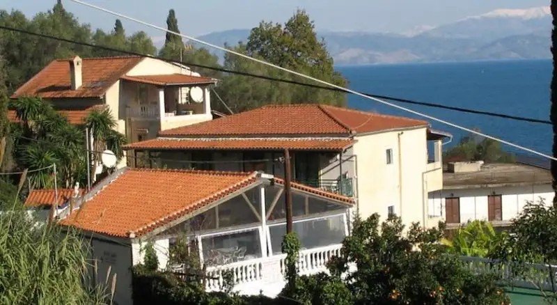 ANDROMACHES HOLIDAY APARTMENTS