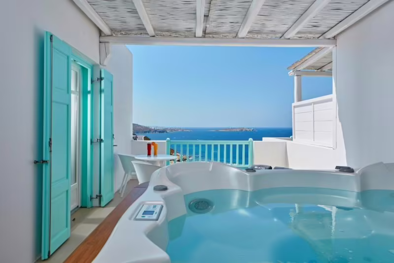 BILL & COO SUITES AND LOUNGE