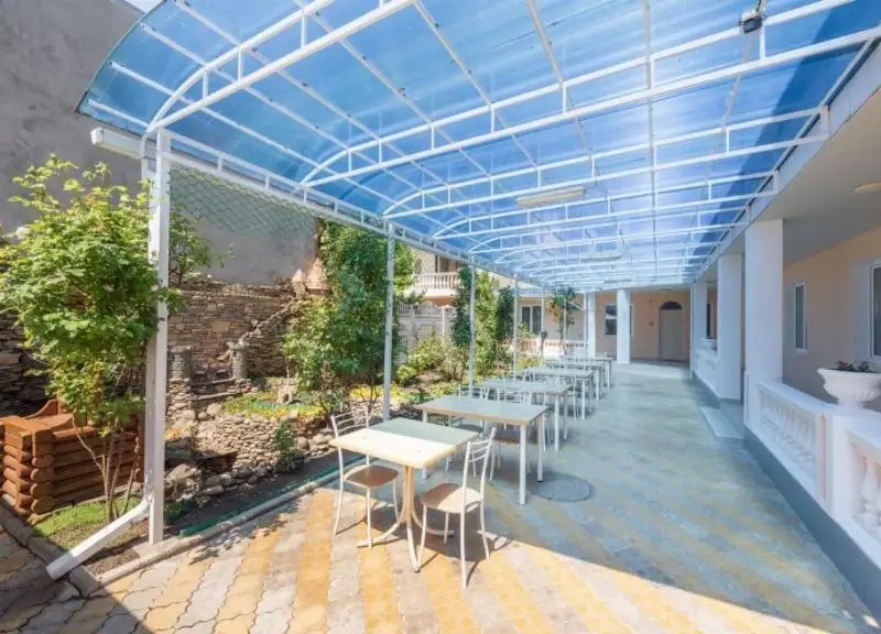 ГОСТЕВОЙ ДОМ SUNNY BEACH (САННИ БИЧ)