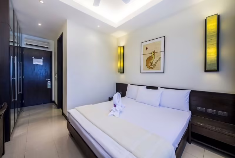 LOKAL PHUKET