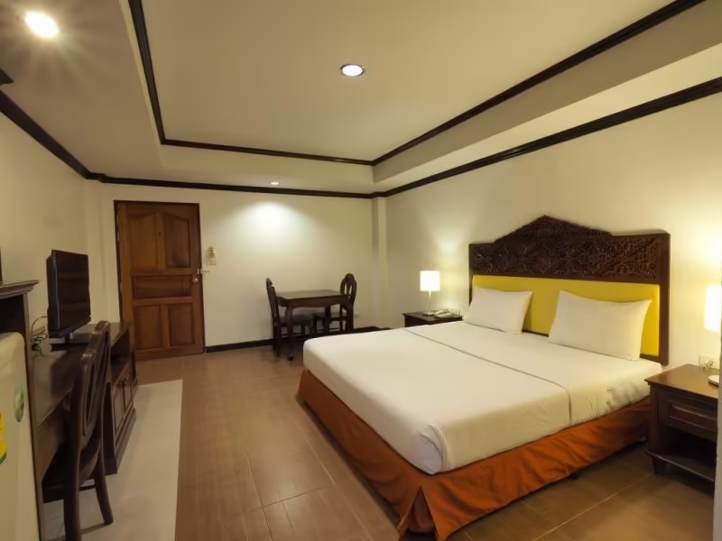 GOLDEN VILLA