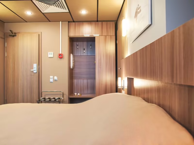 СЛАВЯНСКАЯ