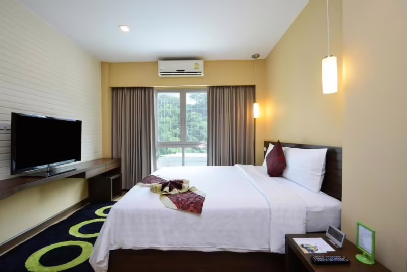 ICHECK INN SILOM