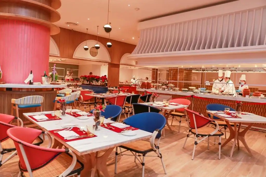 CENTARA GRAND & BCC AT CENTRAL WORLD