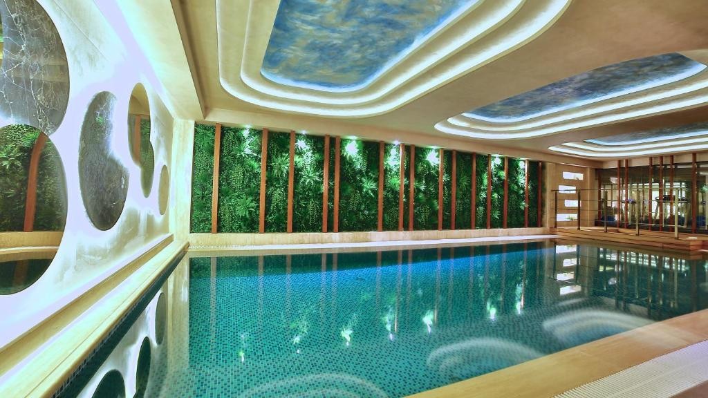 BEETHOVEN PREMIUM HOTEL
