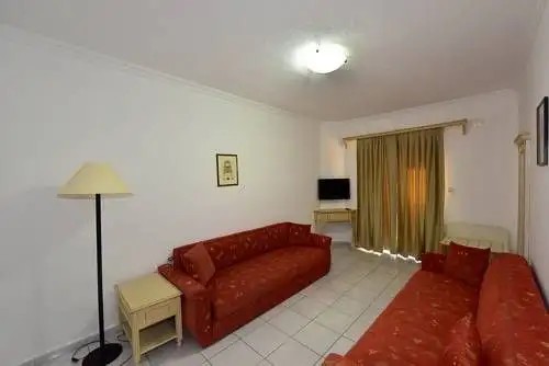 TROPICANA BEACH HOTEL