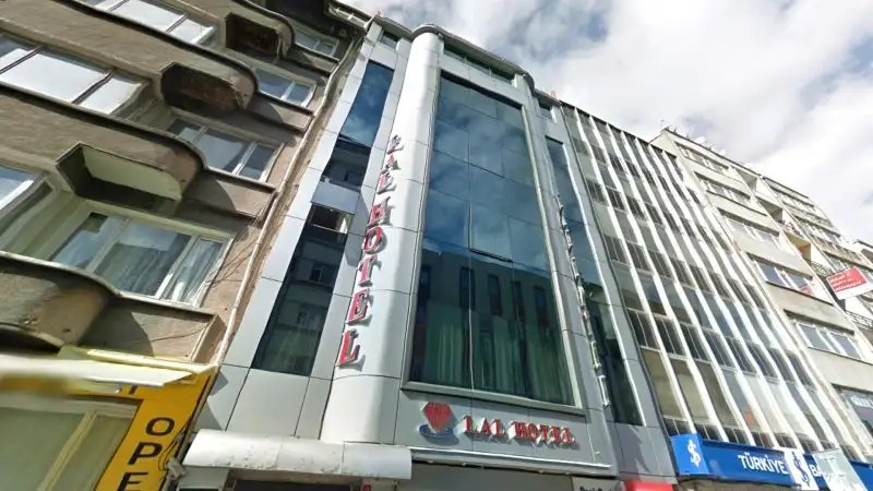 LAL HOTEL