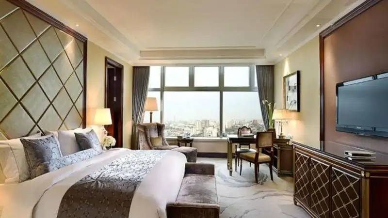 LIAONING INTERNATIONAL HOTEL (EX.ROYAL KING)