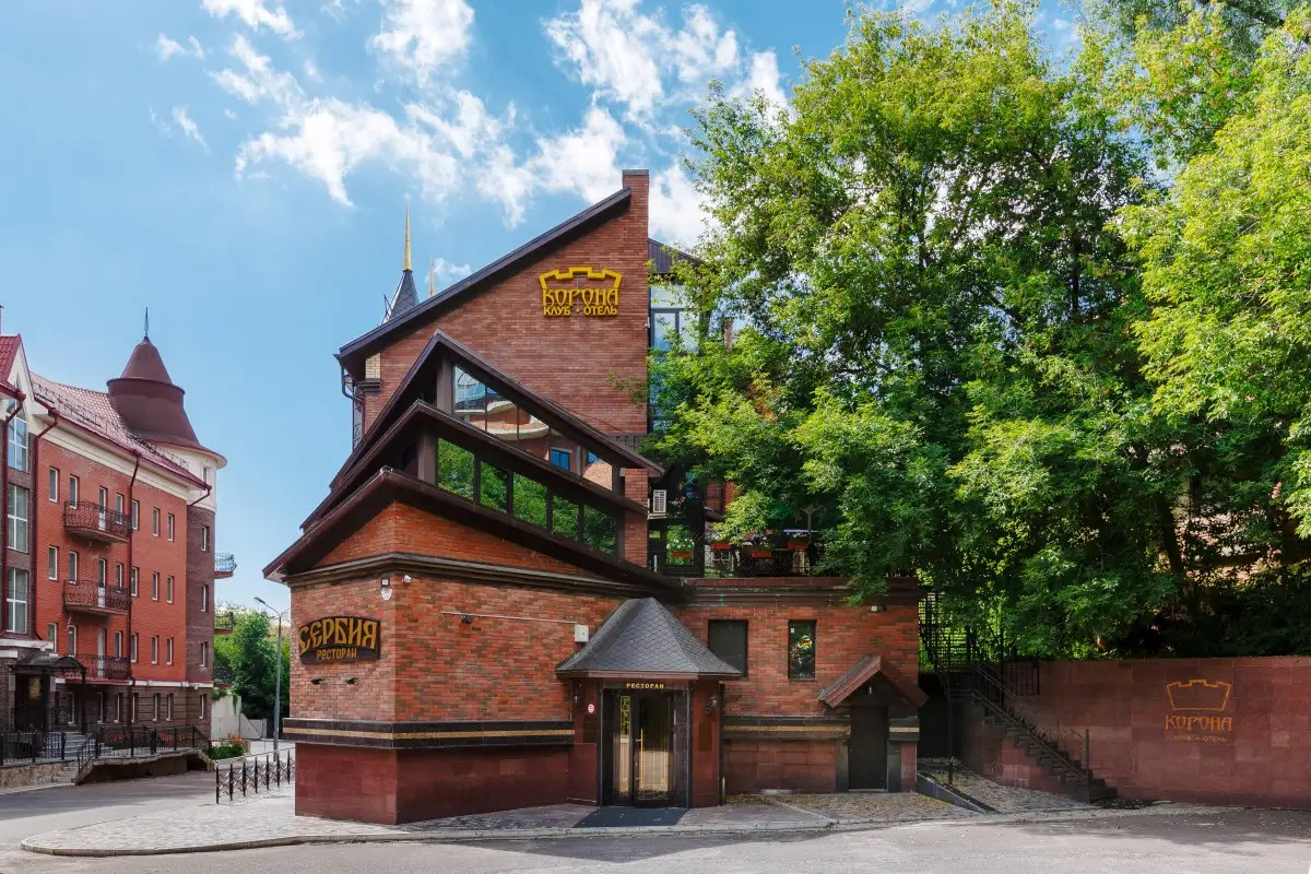 КЛУБ ОТЕЛЬ КОРОНА