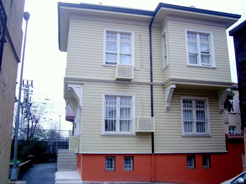OTTOMAN ELEGANCE