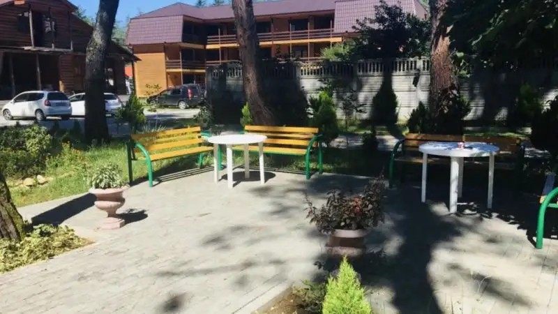 DUGLAS (ДУГЛАС)