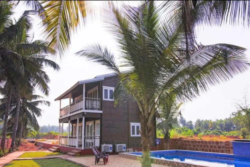 CASA SEAESTA BEACH COTTAGES