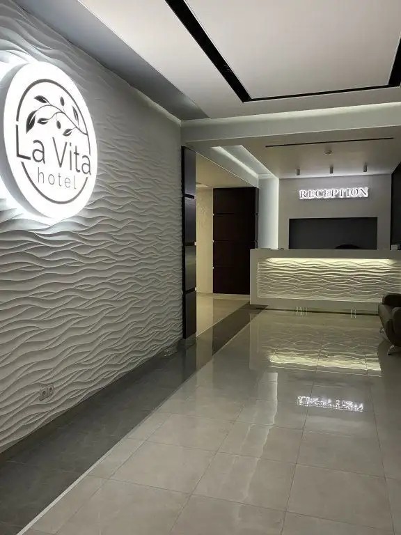 LA VITA ОТЕЛЬ