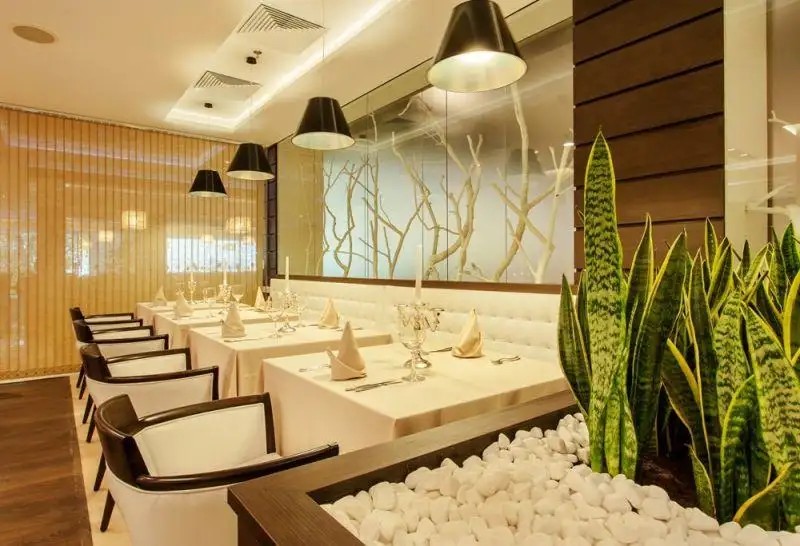 INTERNATIONAL HOTEL CASINO & TOWER SUITES