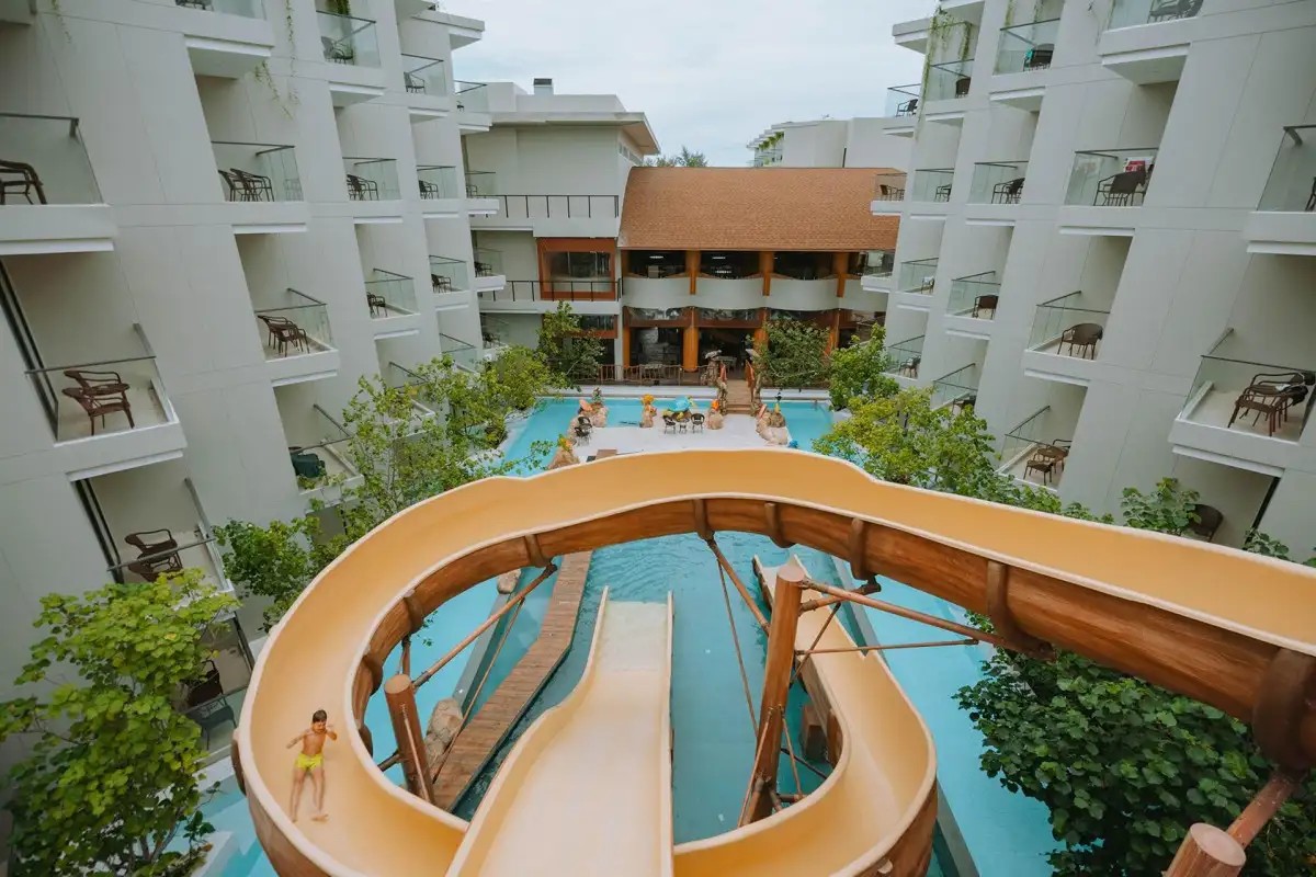 PHUKET EMERALD BEACH RESORT