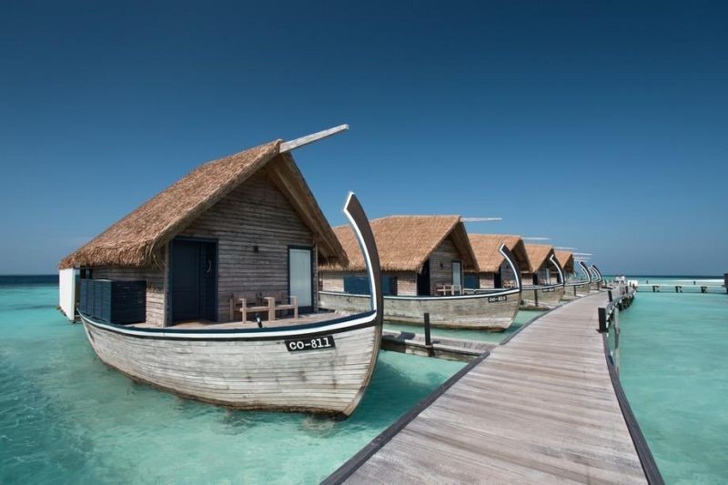 dhoni water villa