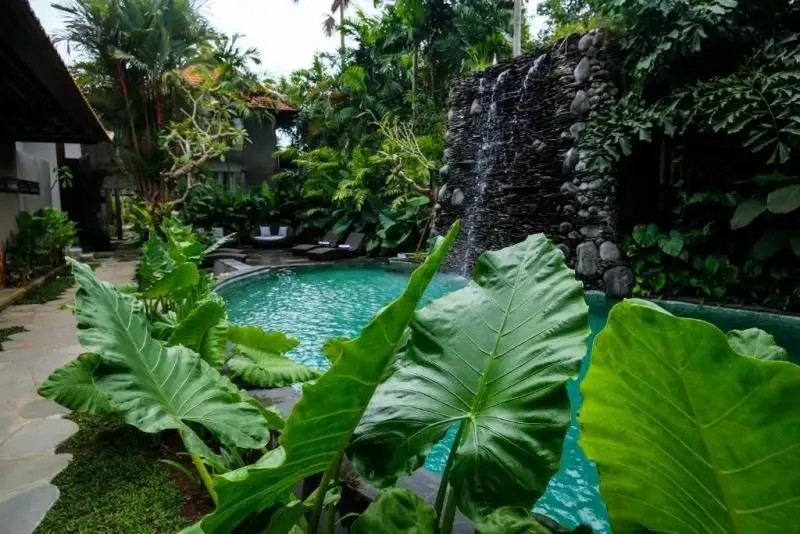 JAPA SUITES & VILLAS