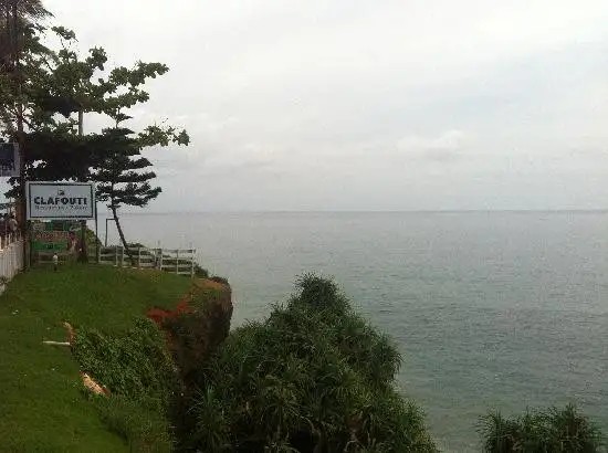 CLAFOUTI BEACH RESORT