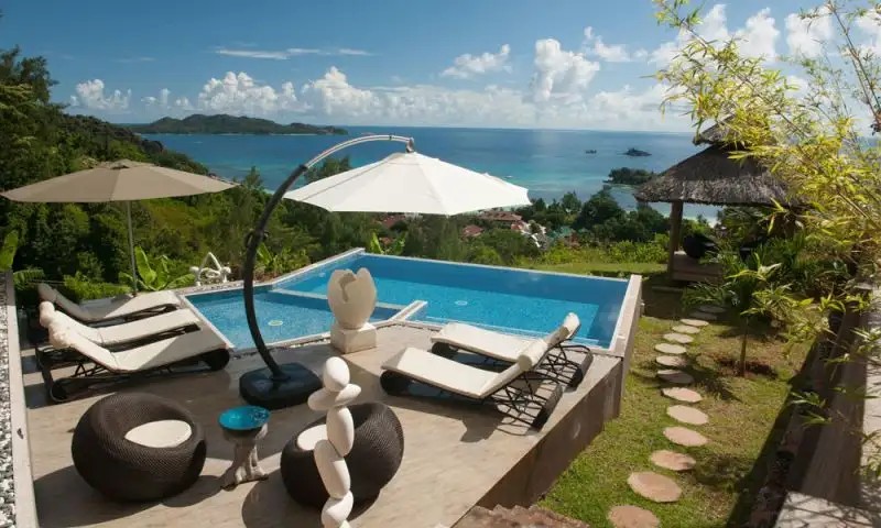 VILLA 270 LE DUC DE PRASLIN