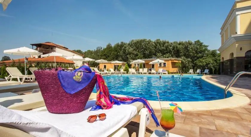 LANDMARK CREEK HOTEL