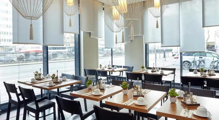 HOLIDAY INN BERLIN - CENTRE ALEXANDERPLATZ