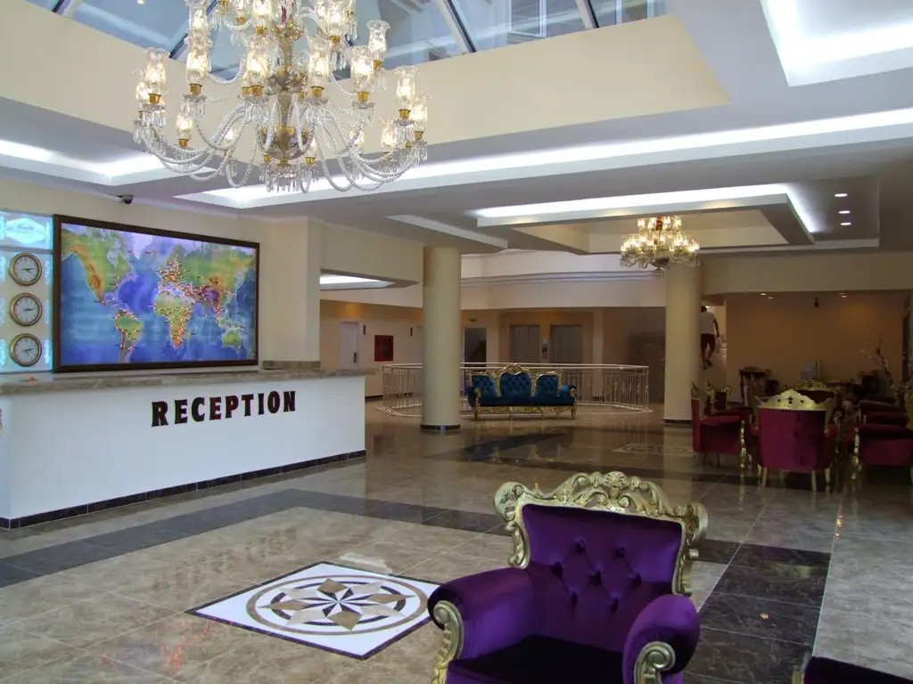 GRAND MIRAMOR HOTEL & SPA