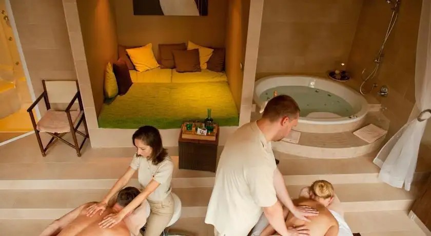 ST. MARTINS THERME & LODGE