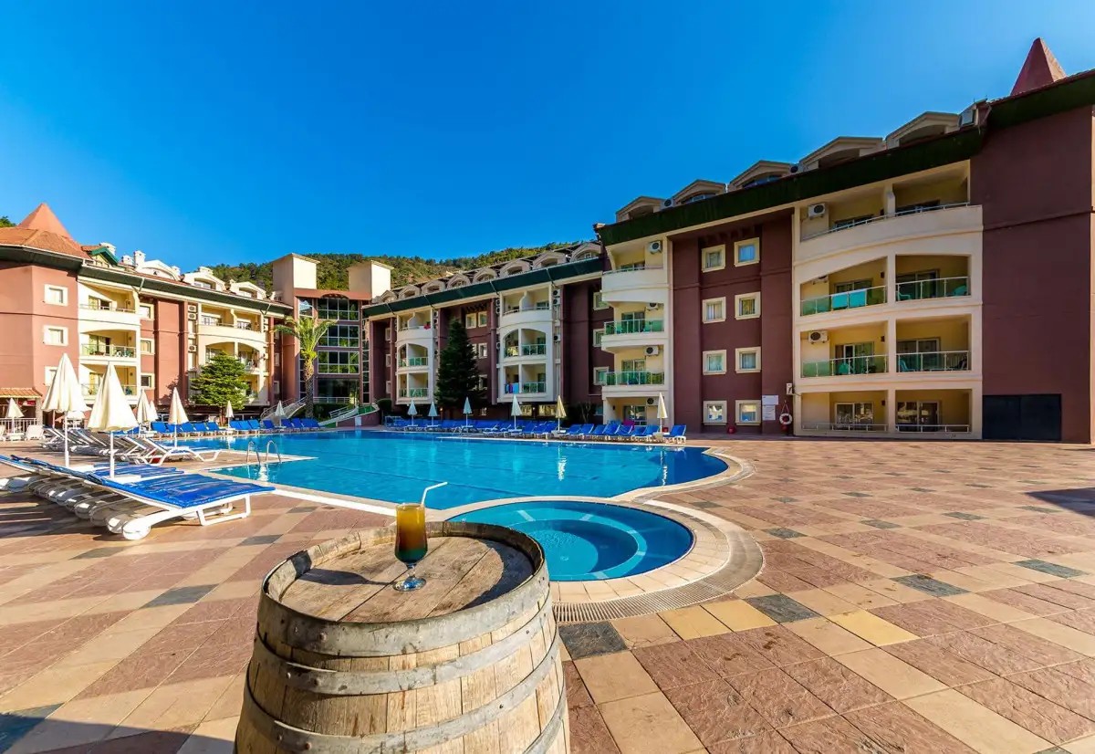 JULIAN FOREST SUITES