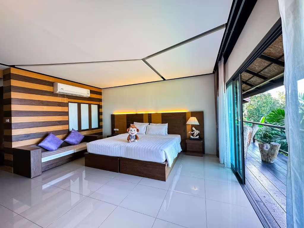 SECRET CLIFF VILLA