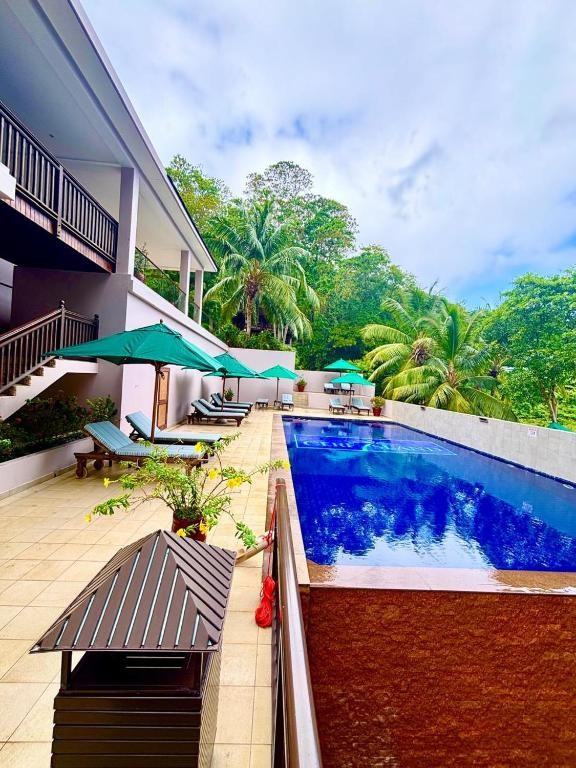 CERF ISLAND RESORT (EX. MARINE PARK)