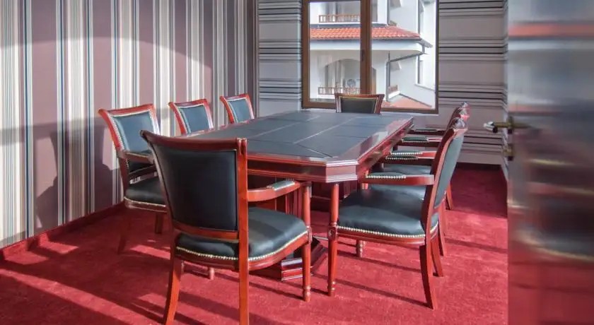 THE VINEYARDS SPA HOTEL & RESORT