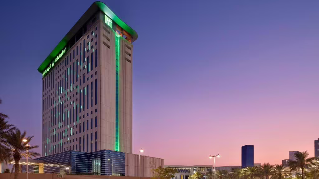 HOLIDAY INN & SUITES DUBAI FESTIVAL CITY