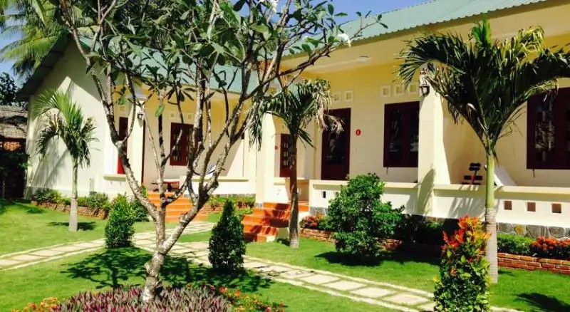 HERBAL HOTEL & SPA