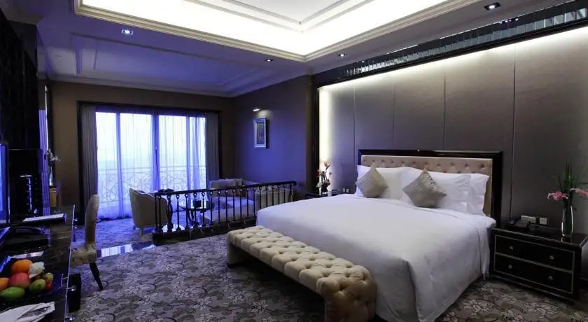 CHATEAU STAR RIVER PUDONG