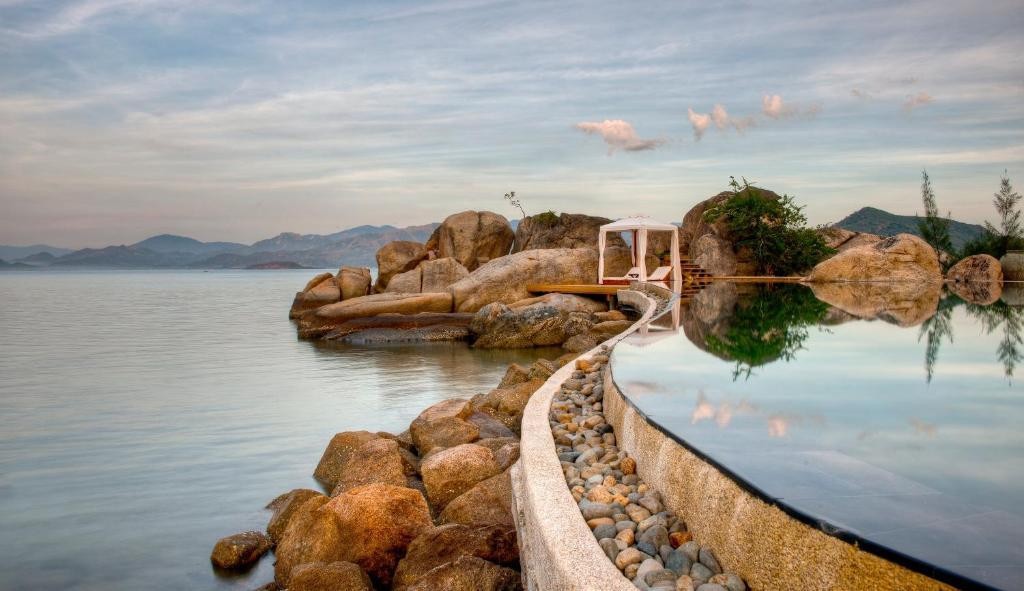 L'ALYA NINH VAN BAY (EX. L'ALYANA NINH VAN BAY)