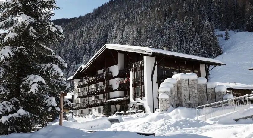 GENZIANA HOTEL SELVA GARDENA