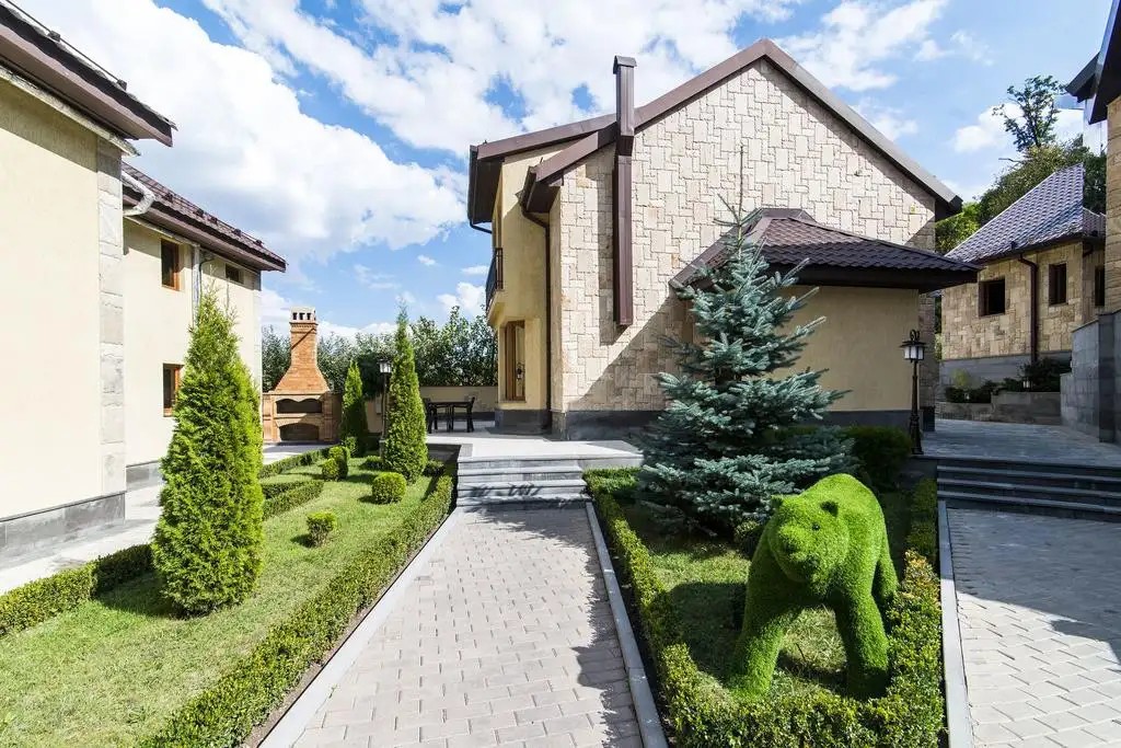 ELEGANT HOTEL & RESORT